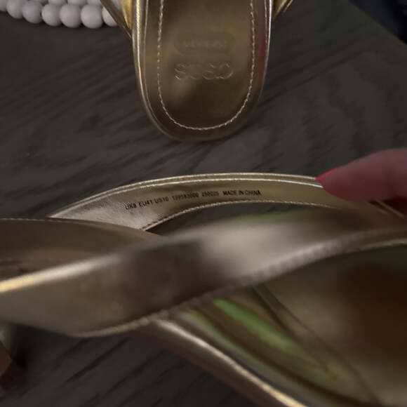 ASOS - Picture 4 of 6